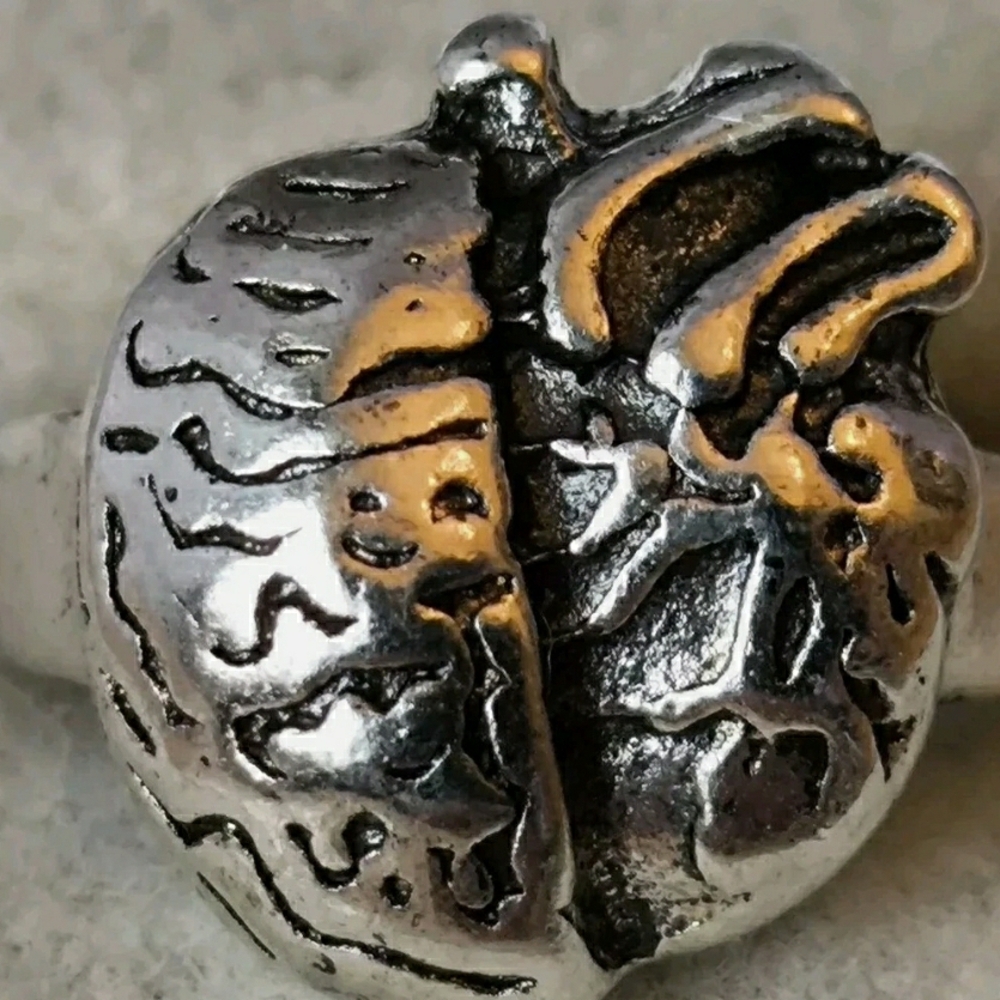Rare Vintage Jewelery metal Ring Signet Biker Silver Textured Ring